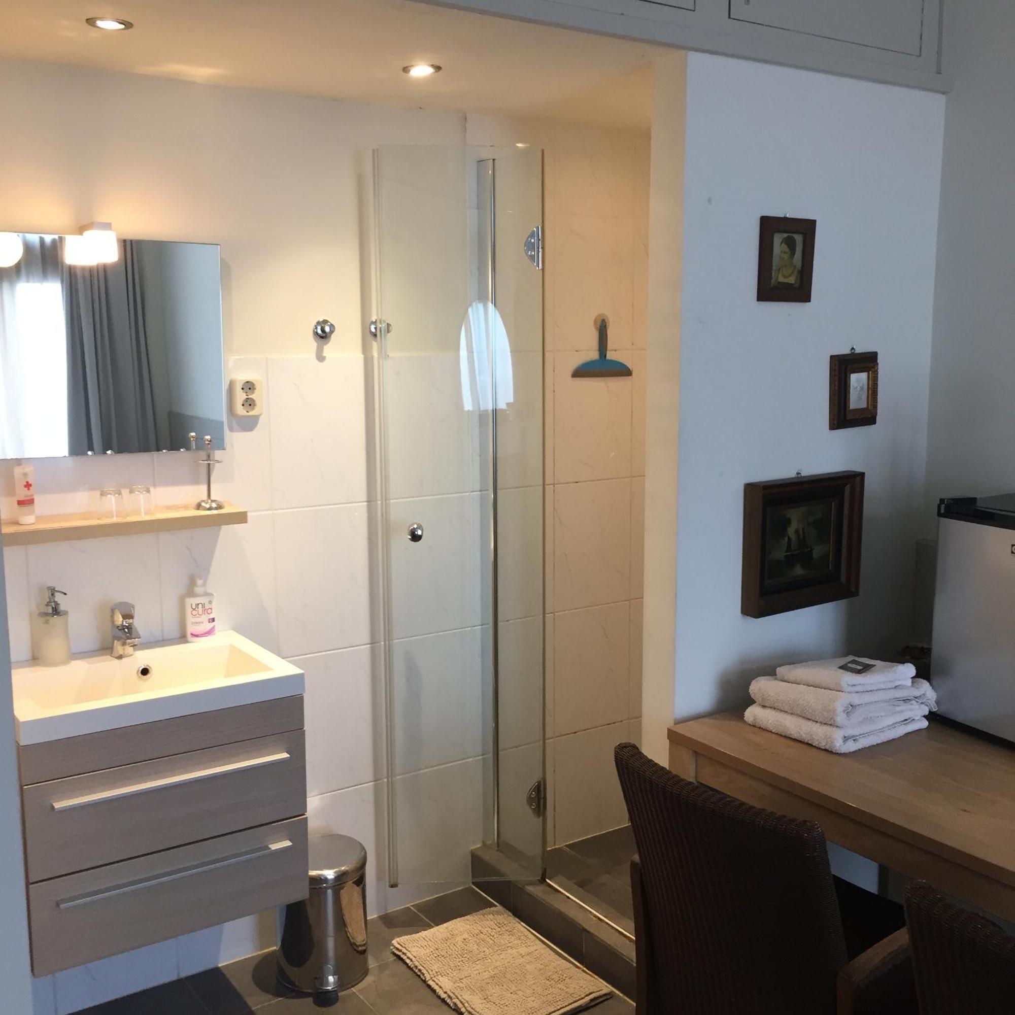 Cessinas Bed and Breakfast Groningen Eksteriør billede